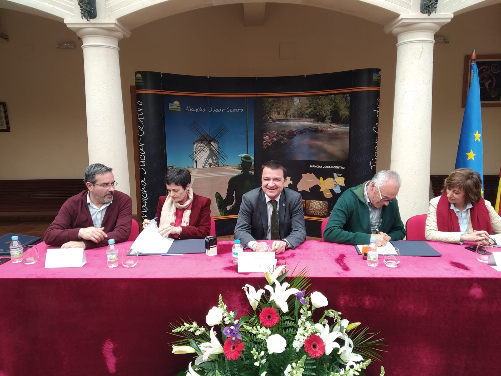 Firma_convenio_25-4-2019_1.jpg