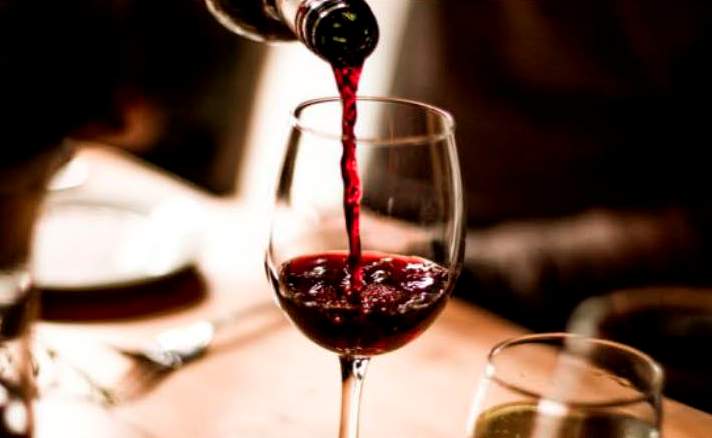 Foto_vino_1.jpg