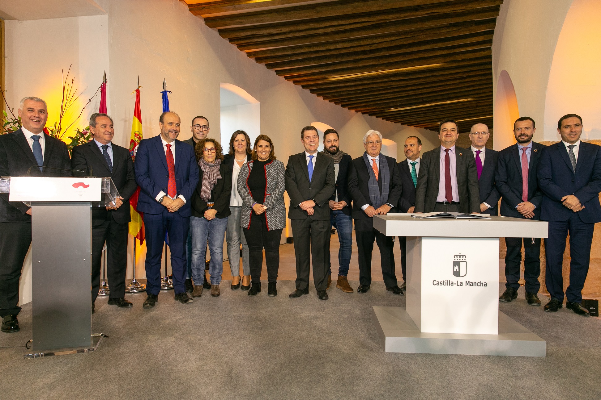 Pacto_contra_la_despoblación_firmantes_y_autoridades.jpg