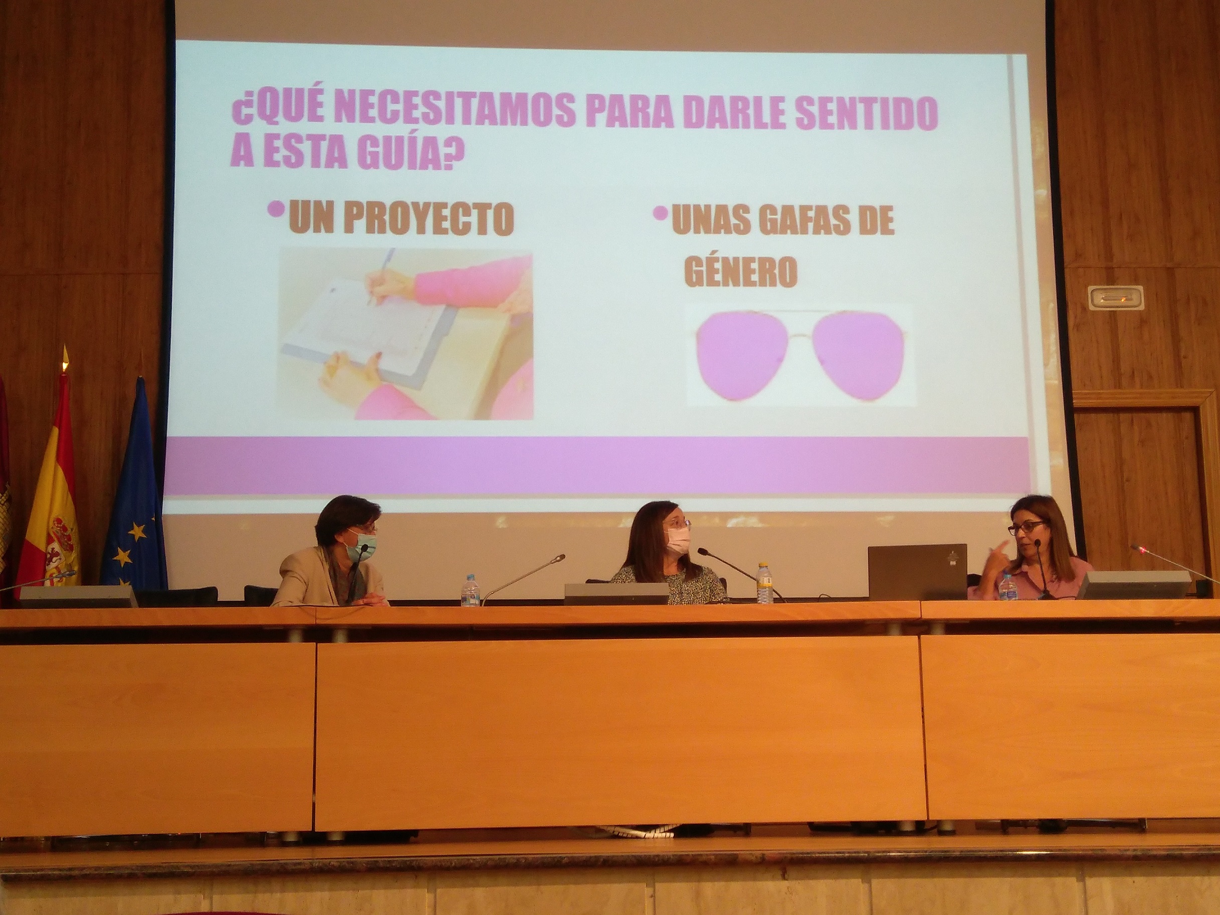 Seminario_Enfoque_Género_4.jpg